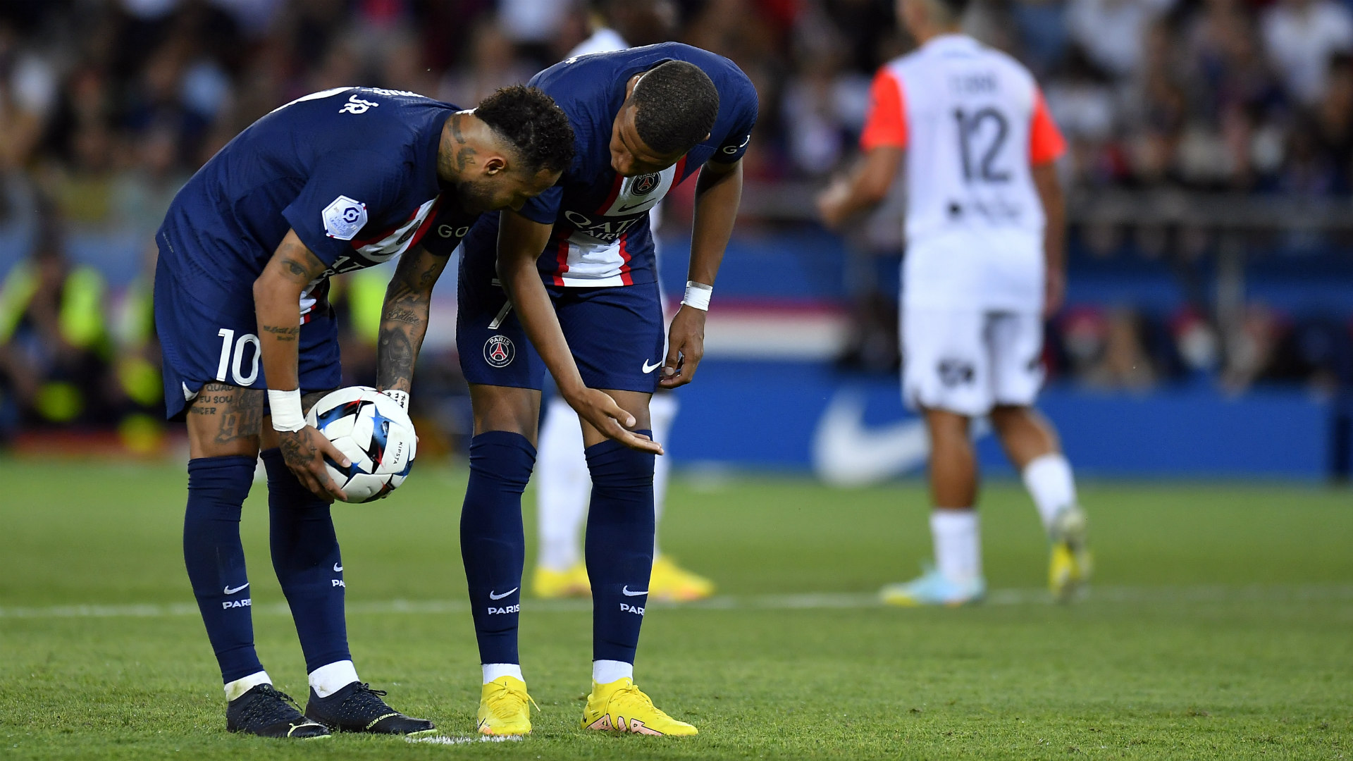 Neymar – Mbappé, al PSG lo spogliatoio è già spaccato