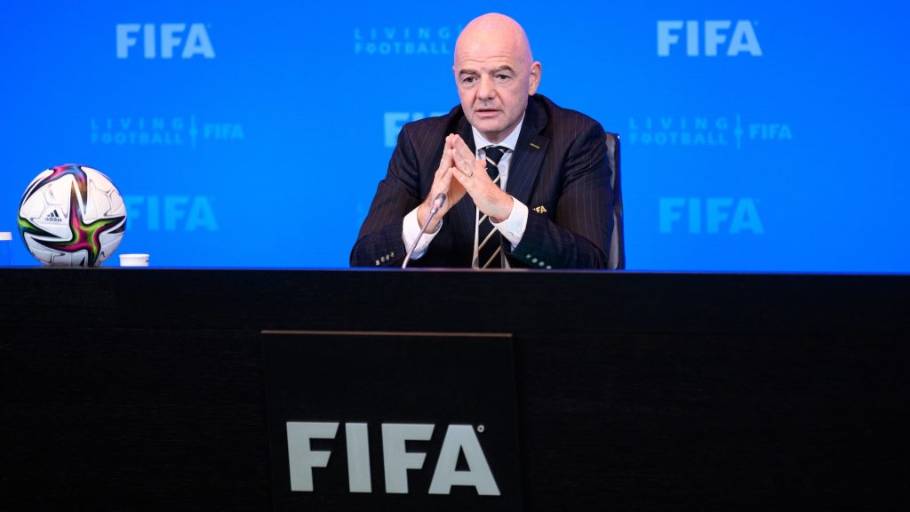 Shock in Qatar, il portavoce di Infantino: “Sono qui da uomo gay”