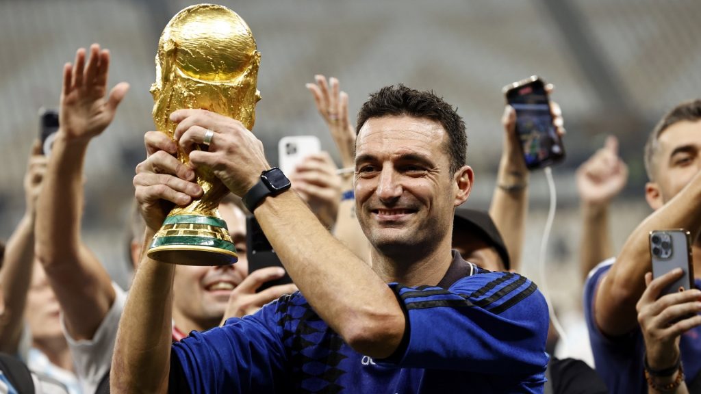 Qatar 2022, Scaloni: “Che emozione, grato del supporto della famiglia”