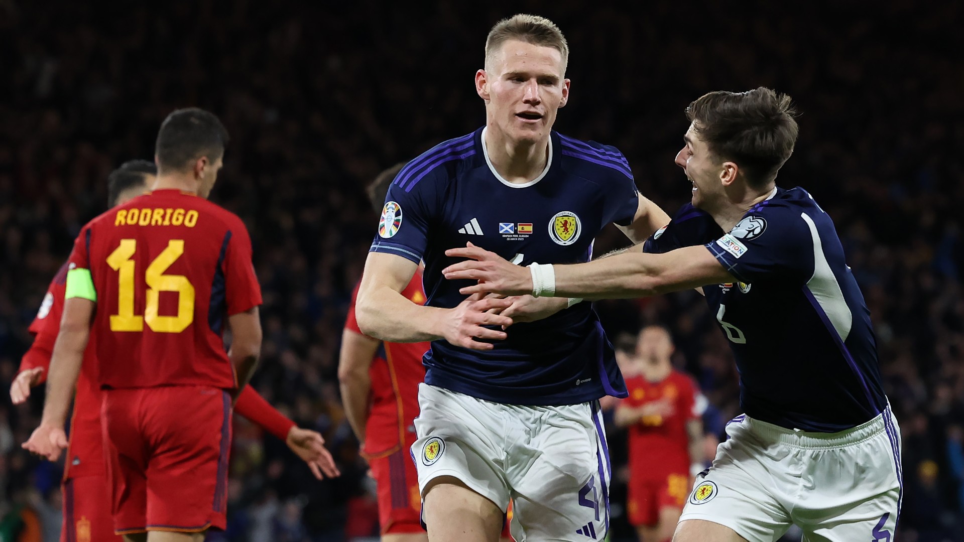 Qualificazioni Euro 2024 – McTominay si scatena di nuovo: 2-0 Scozia sulla Spagna
