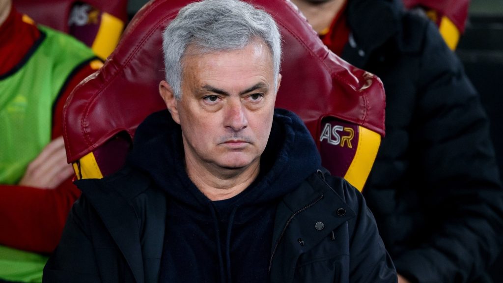 Roma, Mourinho respinge le accuse: “Non sono io il problema”