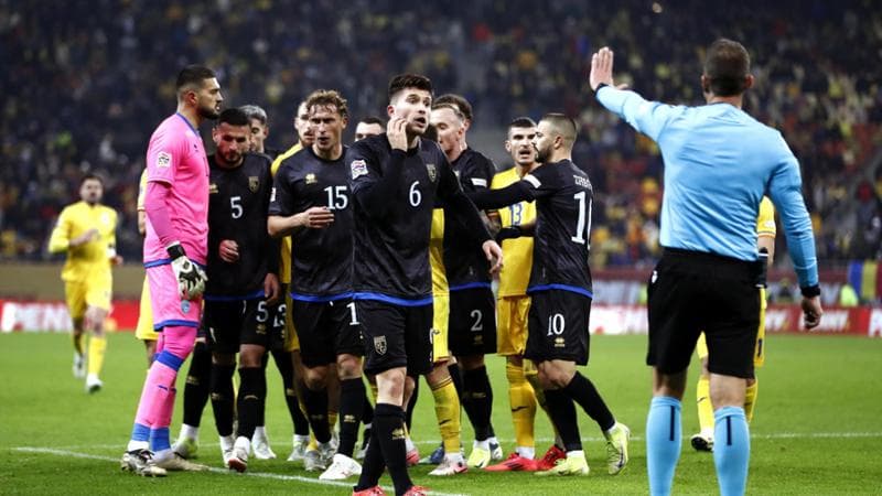 Kosovo punito dall’Uefa: 3-0 a tavolino per aver lasciato il campo in Romania dopo i cori pro Serbia