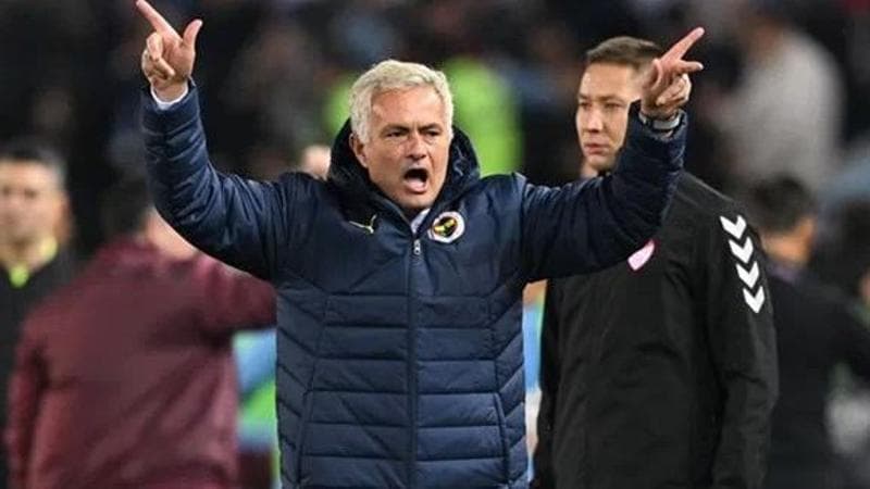 Effetto Mourinho: Galatasaray-Fenerbahçe a un arbitro straniero. Gli avversari: “Faremo giustizia”