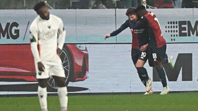 Genoa-Venezia 2-0: segnano Pinamonti e Cornet, veneti sempre più nei guai