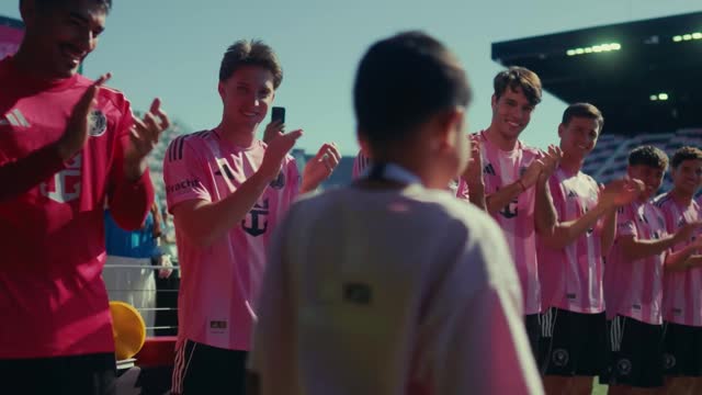 Lionel Messi and Inter Miami team-mates help Make-A-Wish kids