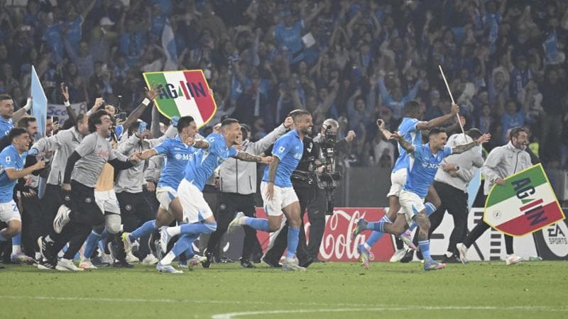 Napoli, arriva il quarto scudetto: è festa al Maradona