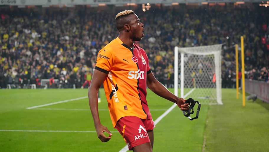 Il Galatasaray vuole trattenere Osimhen: il piano per convincere il Napoli