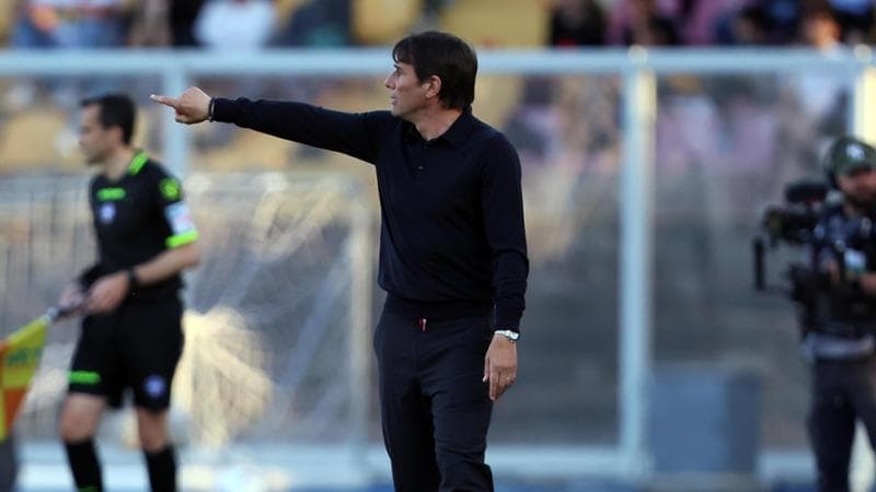Napoli, scudetto e futuro: altri 7 punti per fare festa, vertice tra Conte e il club