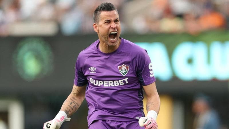 La fede, i record, le ore di sonno: Fabio, il portiere di 44 anni del Fluminense che sfida l’Inter