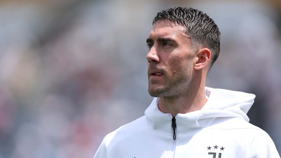 La Juve cerca di piazzare Vlahovic: il sì al Milan e l’interesse di Inter e Al-Hilal