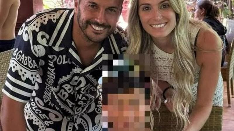 Pedro contro l’odio online: difende il figlio dagli insulti omofobi