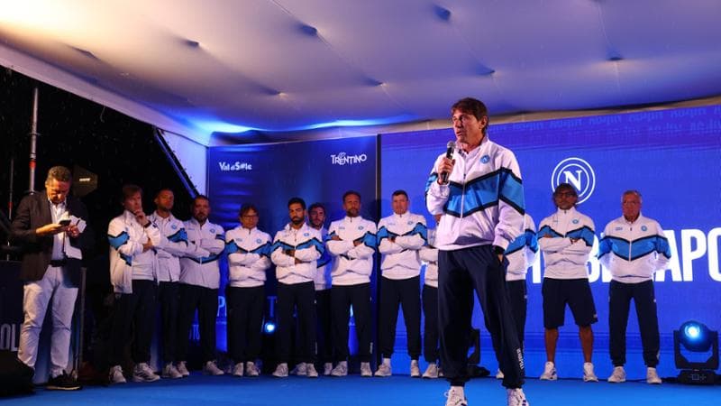 Napoli favorito, stavolta Conte frena: “La presunzione sarebbe sciocca”