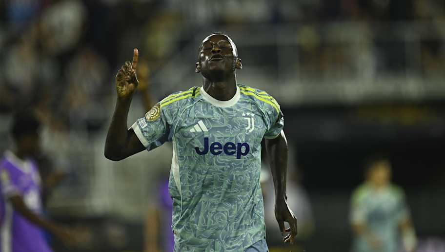 Juve più vicina a Muani, contatti positivi col PSG. Torna a prescindere da Vlahovic
