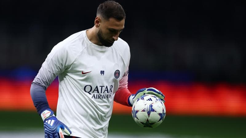 Donnarumma fuori porta. Tra il Psg e Gigio lo scontro continua