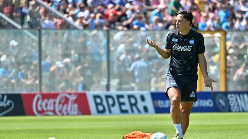 Intrigo per Hojlund e Vlahovic, con Kolo Muani che aspetta. Intanto Raspadori va all’Atletico Madrid
