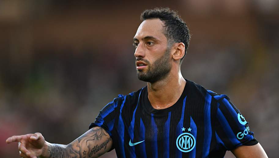 Il Galatasaray spaventa l’Inter: nuovi contatti per Hakan Calhanoglu?