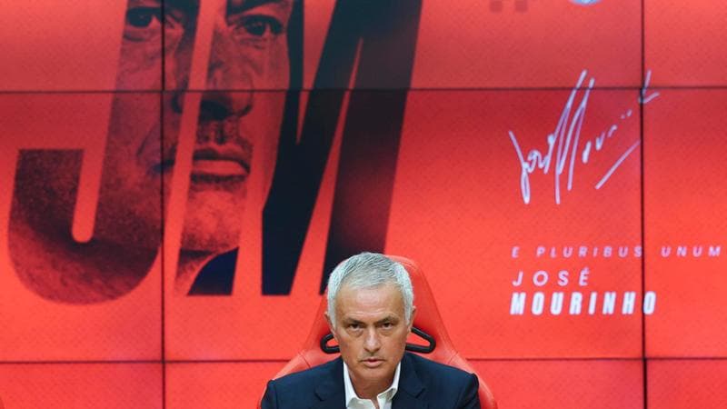 Mourinho: “Onorato e emozionato, vivrò per il Benfica. Il Fenerbahce non era del mio livello”